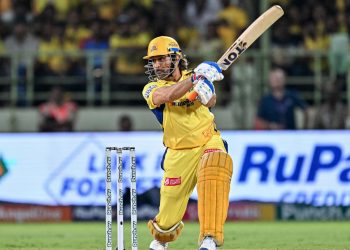Experts discuss CSK's decision to bat MS Dhoni for just three balls against SRH in the 2024 IPl