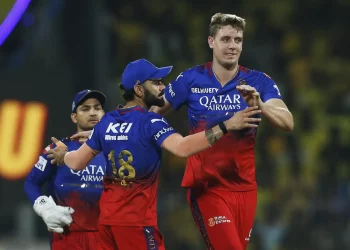 The RCB veer off course and collapse.