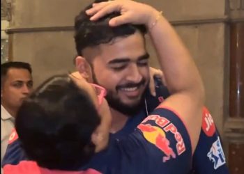 IPL 2024: After defeating MI, Riyan Parag shares a touching moment with his mother