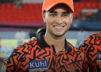 Top 5 players in the IPL 2024 (minimum 100 runs) with the highest strike rate