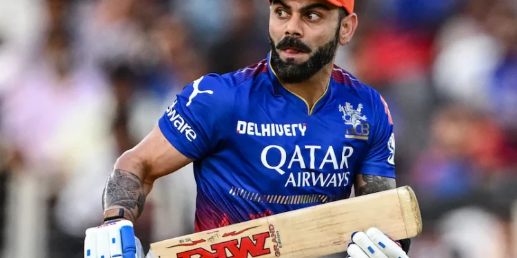 "People believe he's God." Navjot Singh Sidhu defends Virat Kohli following a comment about his strike rate