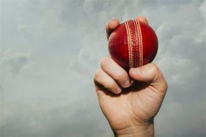 How to Bowl Like a Pro in cricket : bowling Grip 