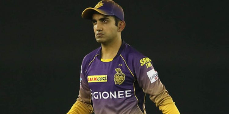Gautam Gambhir becomes emotional after reading a touching note from a KKR fan; the video goes viral.