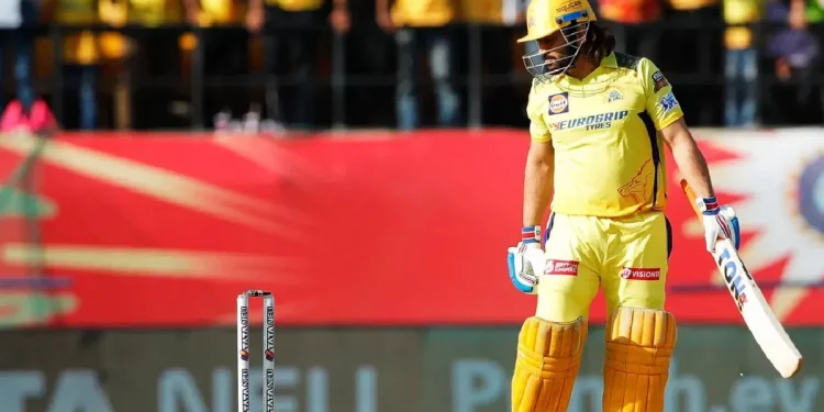 For CSK, MS Dhoni batting at No. 9 doesn't work: Irfan Pathan