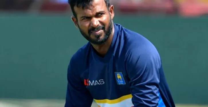 "There's a chance we play three spinners occasionally." - Upul Tharanga considers Sri Lanka's bowling lineup for the Twenty20 World Cup.