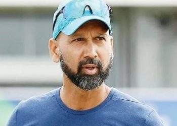 To defend that score against Pakistan on a better wicket was amazing. Paras Mhambrey coach India's bowling