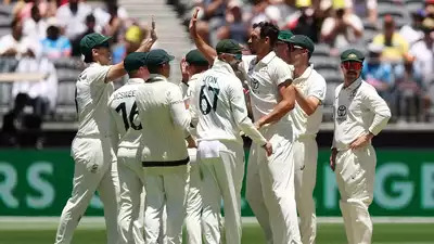 Twitter Reactions: After Travis Head's century, Australia seamers rock India to extend dominance on Day 2 in Adelaide