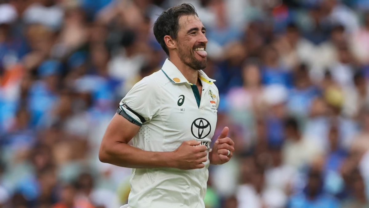 Mitchell Starc is a magician with the pink ball: Matthew Hayden