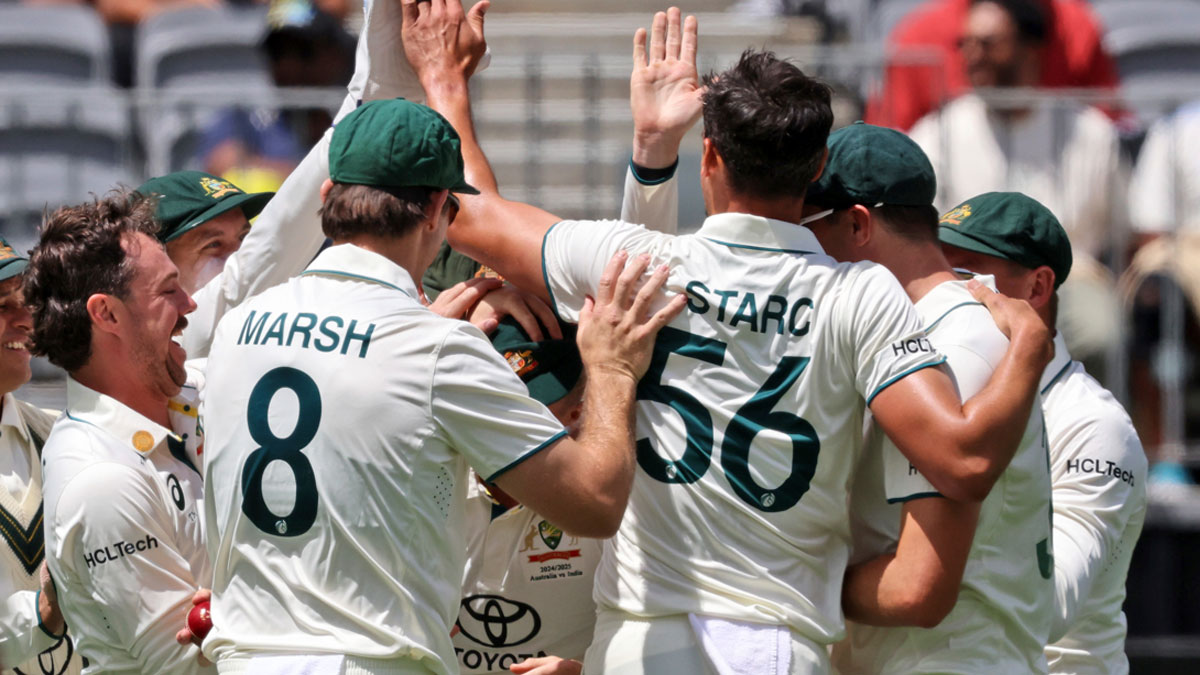 Twitter Reactions: Lacklustre India fail to threaten Australia in Adelaide