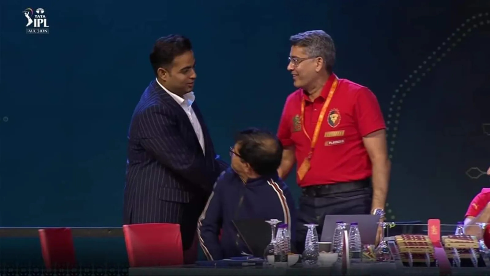 Watch: Akash Ambani shakes hands with RCB management after they refuse to use RTM card for Will Jacks