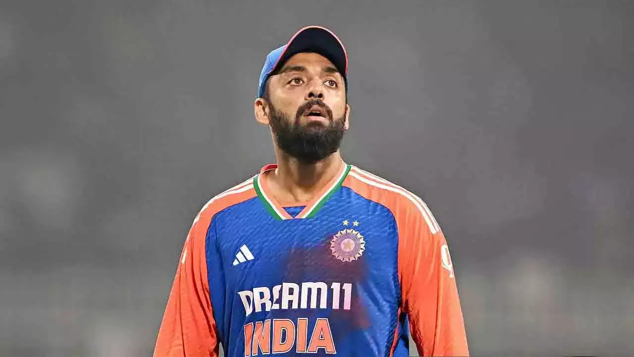 Dinesh Karthik reposts old tweet after Varun Chakravarthy's heroics in 1st T20I vs England