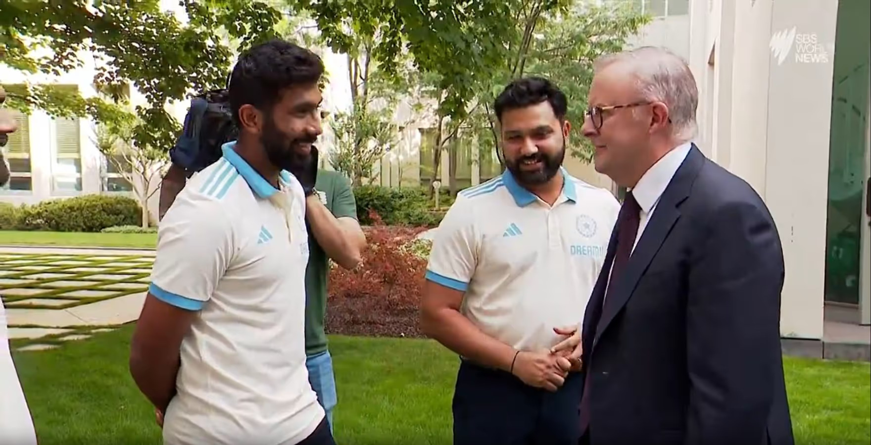 'He has to bowl left-handed or off one step'- Australian PM Anthony Albanese joked to appreciate Jasprit Bumrah at New Year's meet