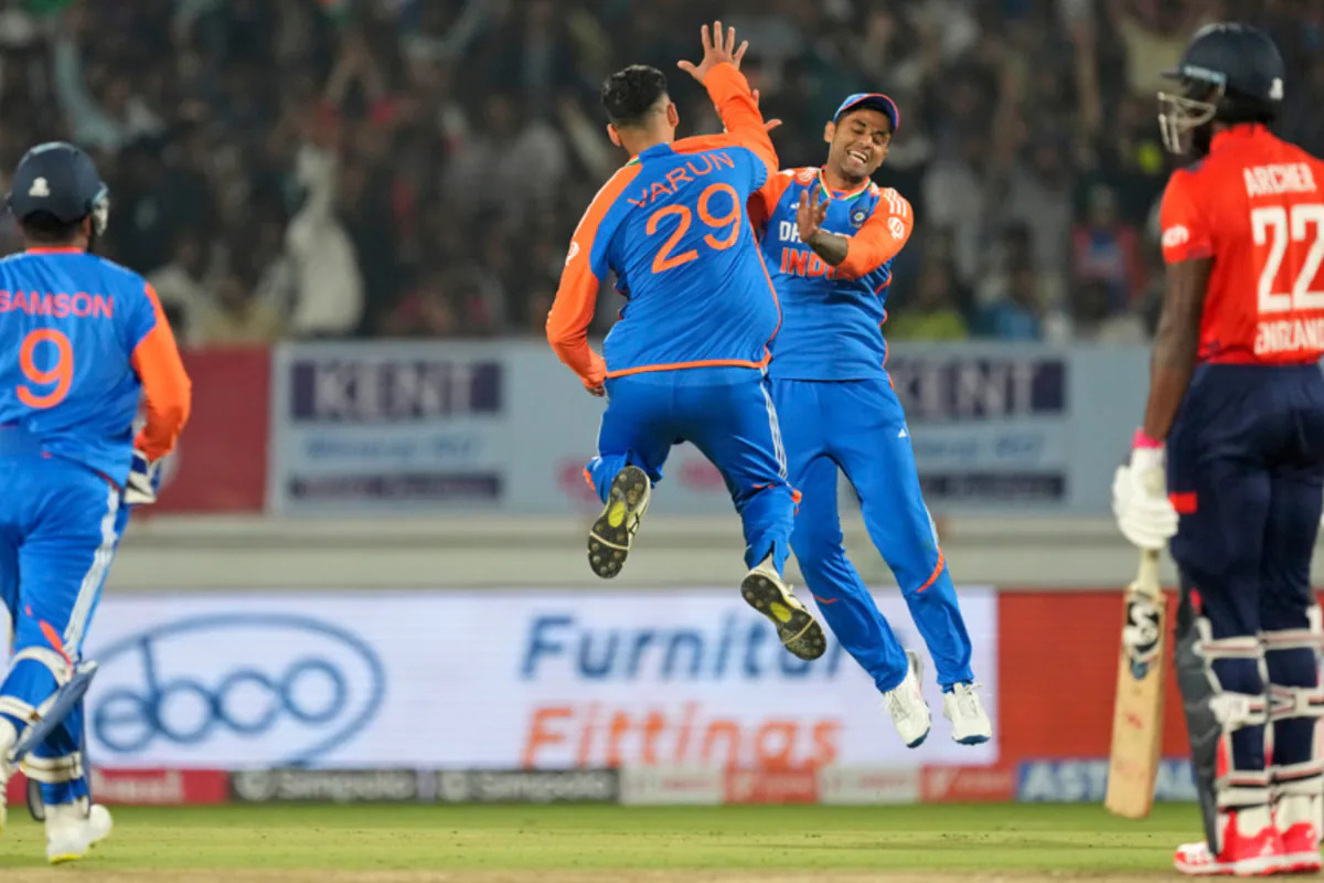 Twitter Reactions: Varun Chakravarthy wreaks havoc vs England, secures five-wicket haul in 3rd T20I