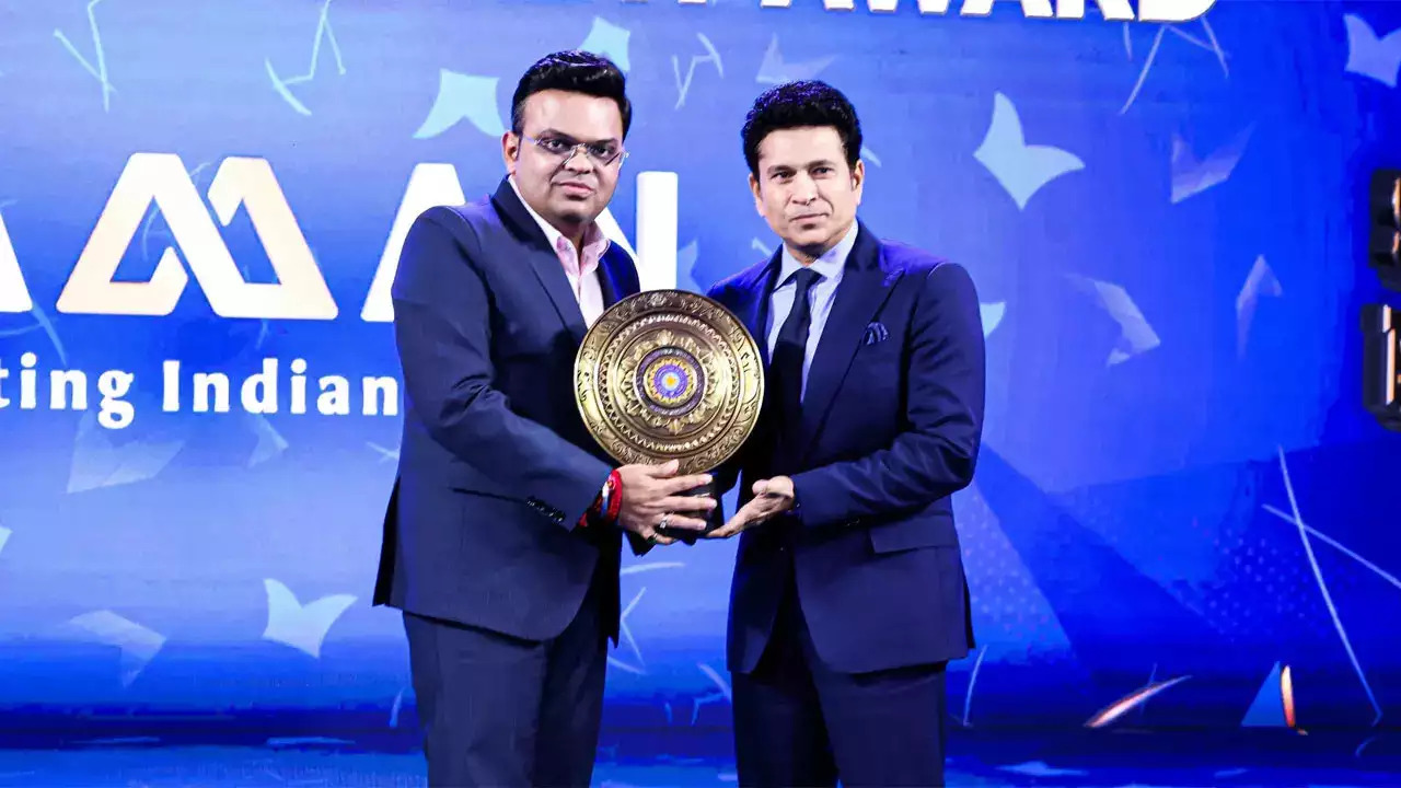 Sachin Tendulkar gets bestowed with Lifetime Achievement Award by BCCI