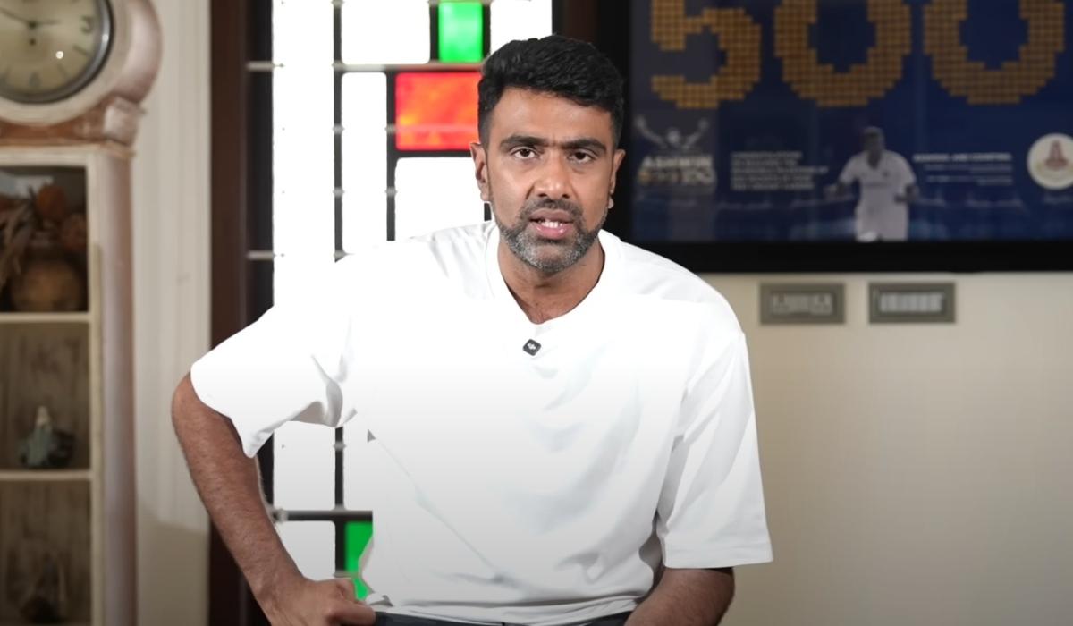 Bowl from around the wicket, he'll get stumped - Ashwin recalls Dhoni's genius in 2013 CT final