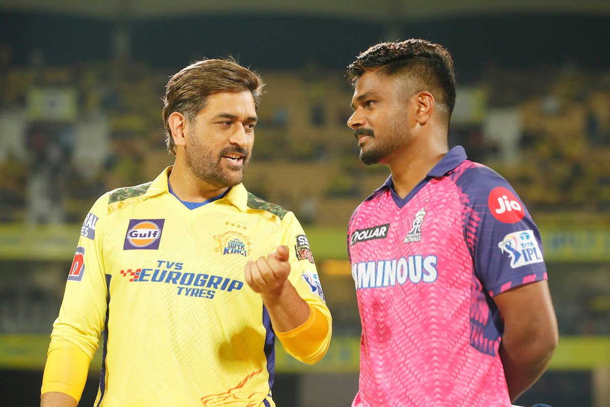 WATCH: Every time someone suggests that Dhoni should drop out of the IPL, I get 'thoda aur'. Sanju Samson