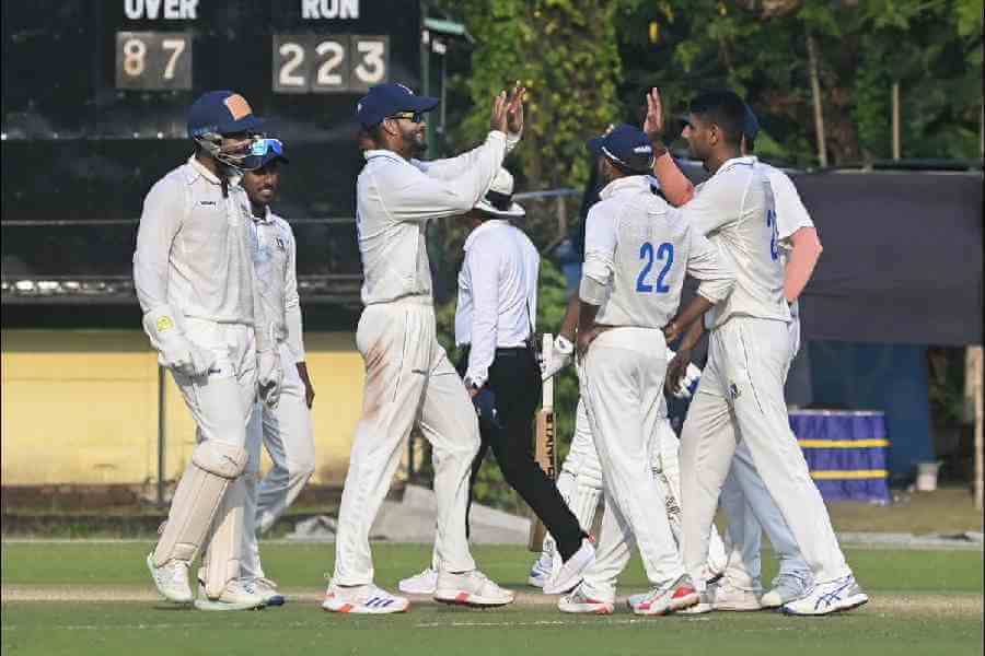 Ranji Trophy 2024–25: Controversy in Gujarat–Kerala semi-final sparked by concussion substitution