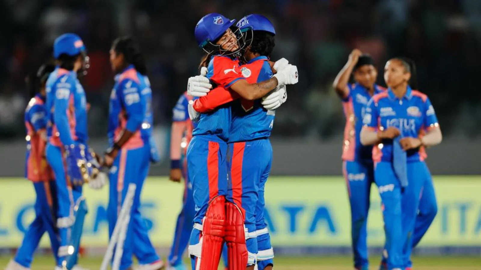 Twitter Reactions: Delhi Capitals defeat Mumbai Indians in last-ball thriller