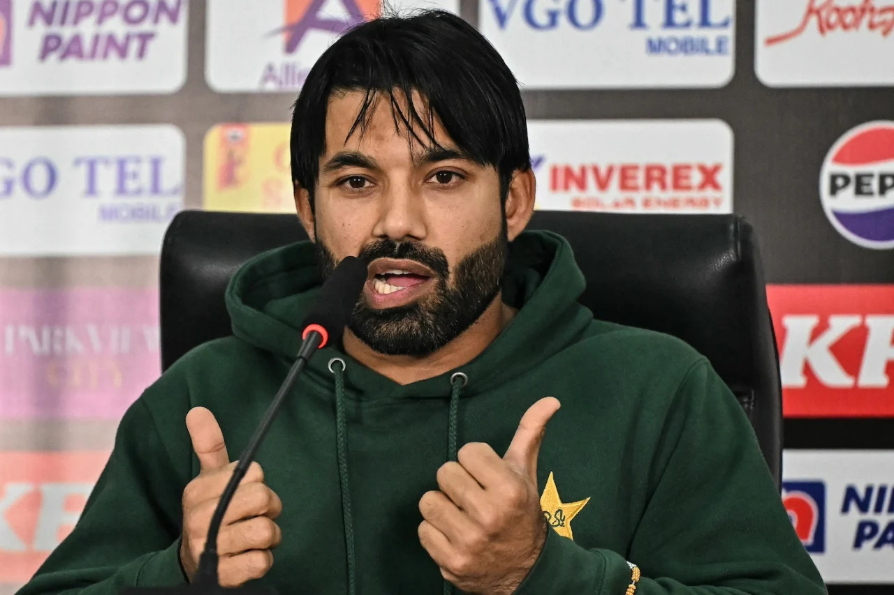 'Brainless' - Ahmed Shehzad criticises Mohammad Rizwan's decision to bat 1st in tri-series final