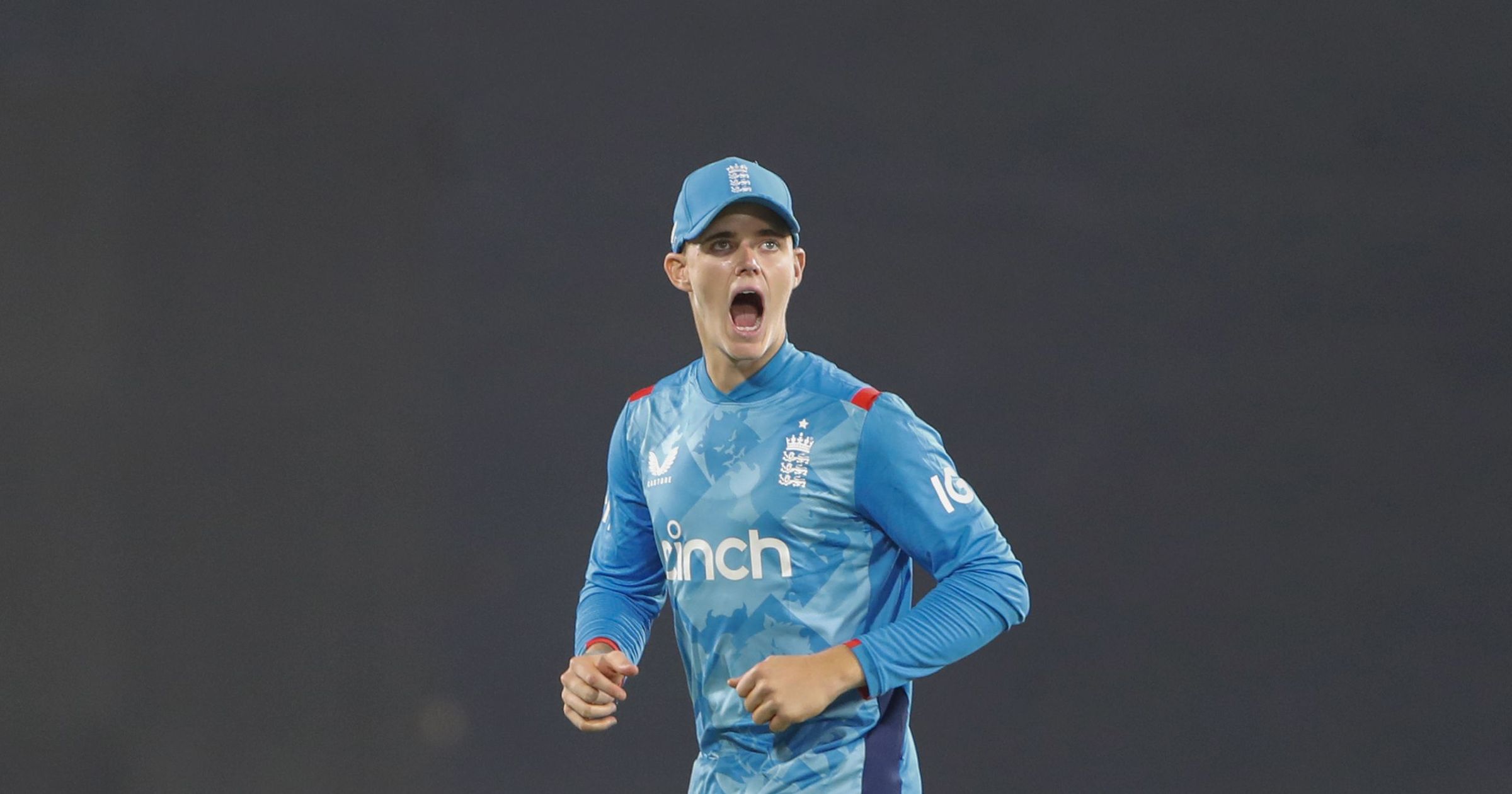 Every ground I've been to in India, they start chanting RCB, RCB: Jacob Bethell