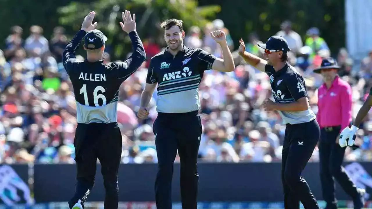 NZ vs PAK 2025, 1st T20I Review: Kiwi bowlers wreak havoc, grant easy win
