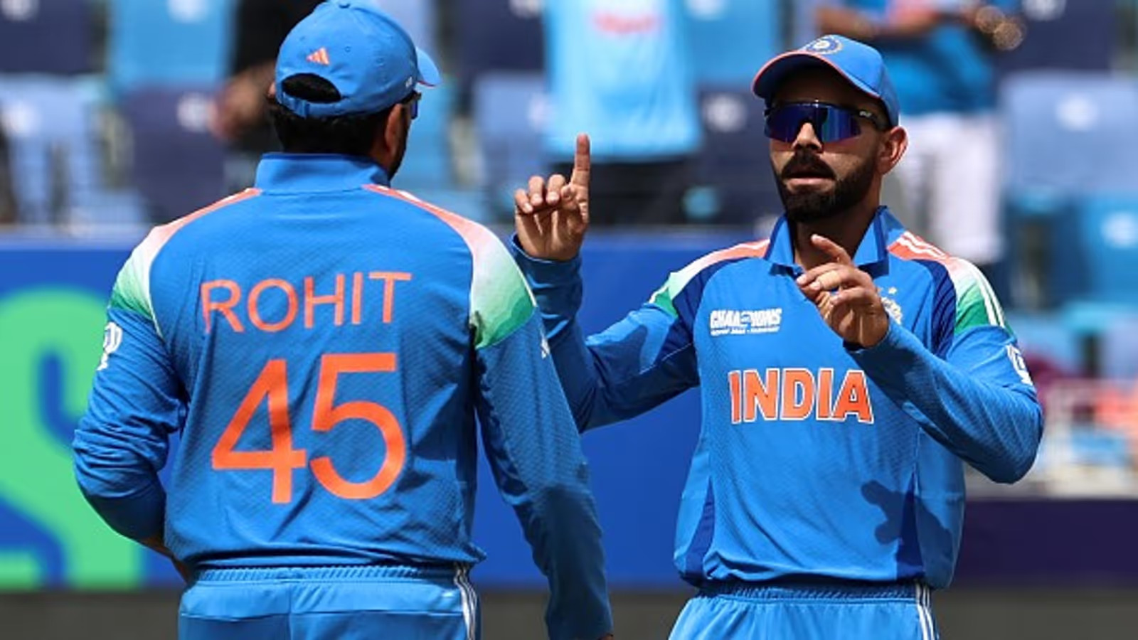 What is the biggest total successfully chased in Champions Trophy finals?