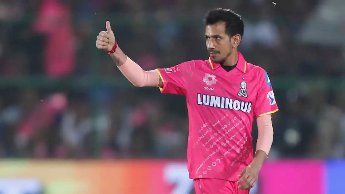 During the Punjab Kings' IPL training camp, Yuzvendra Chahal makes fun of Muhammad Rizwan by saying, "Oh yes, it's a two."