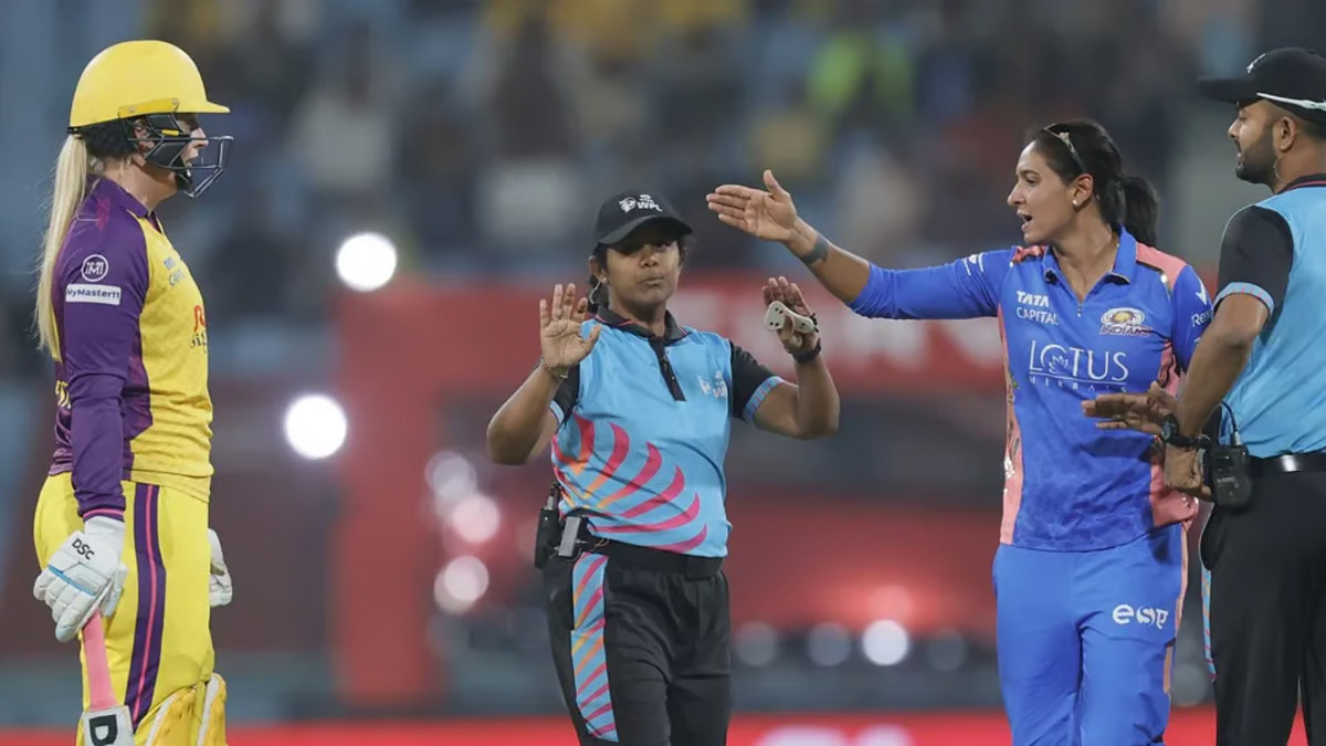 Video of the Day- WPL 2025: Harmanpreet Kaur points finger at Sophie Ecclestone after massive incident