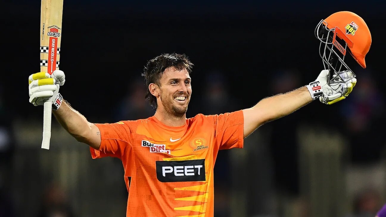 Mitchell Marsh re-signs with Perth Scorchers for three years