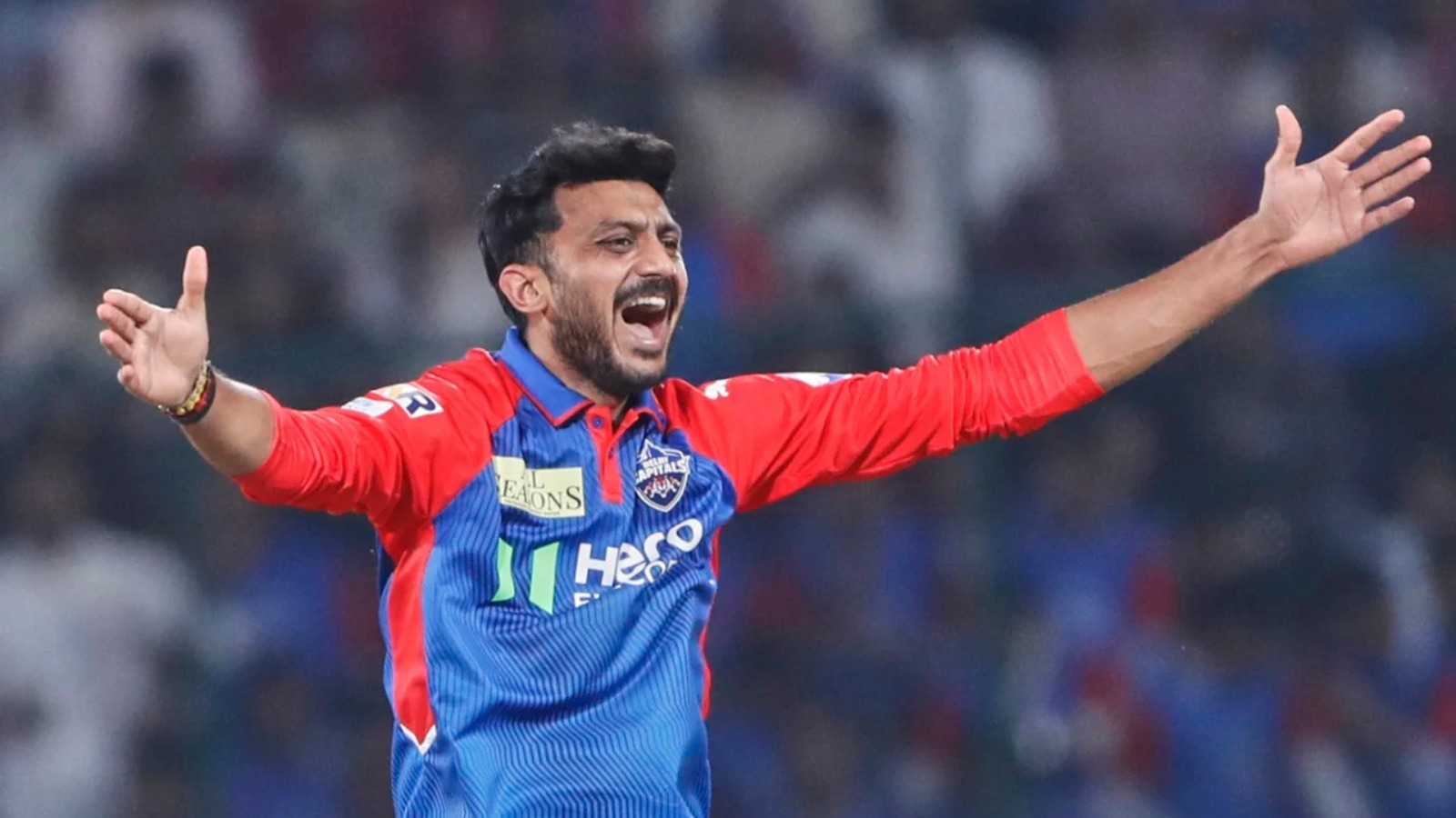 [WATCH] IPL 2025: Axar Patel strikes twice to rattle KKR's top-order
