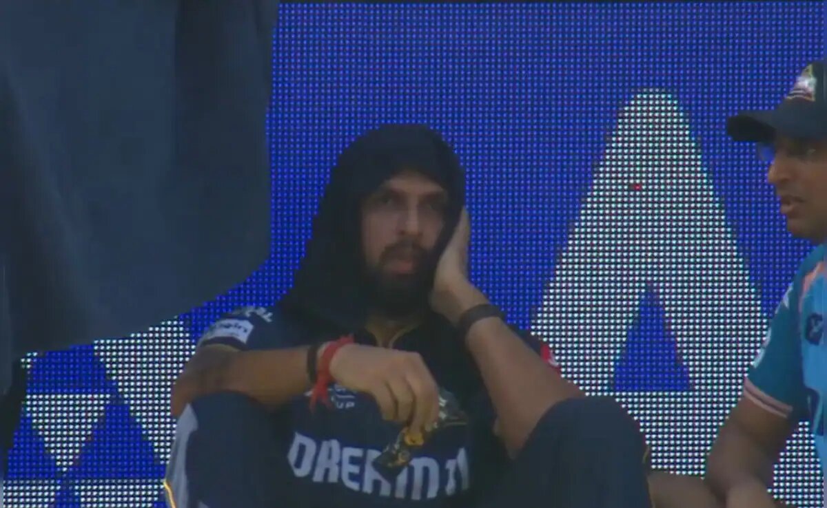 [In Pictures] IPL 2025: Player fight scorching heat in Ahmedabad during GT vs DC match