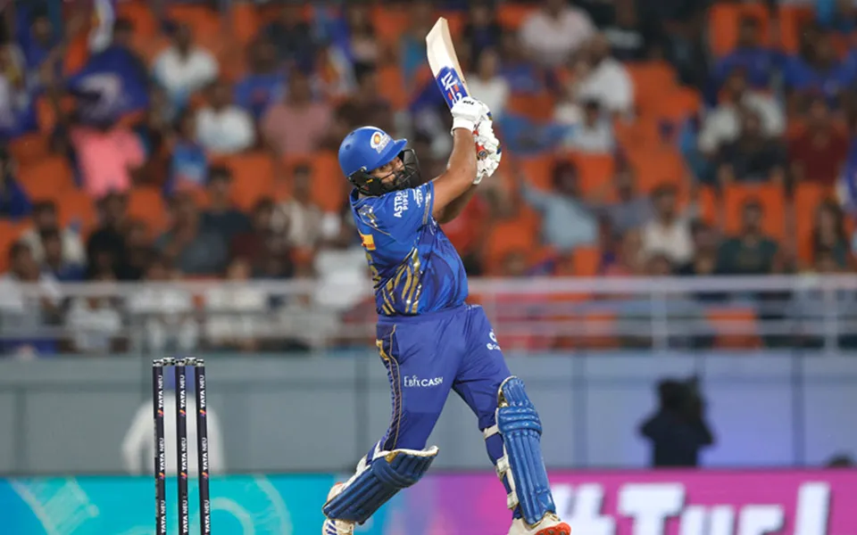 [WATCH] IPL 2025: Rohit Sharma's intent helps Mumbai Indians go big in Eliminator vs GT
