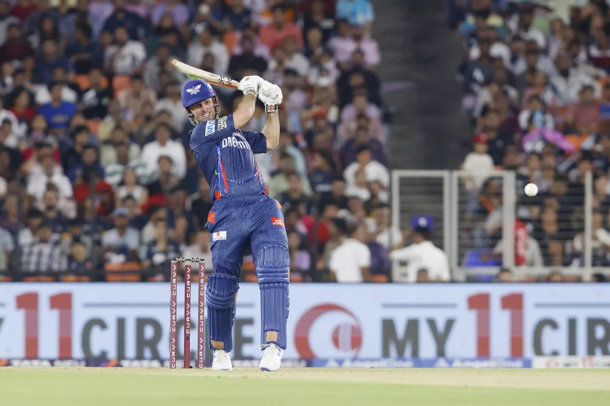 [WATCH] IPL 2025: Mitchell Marsh swats Arshad Khan's delivery over covers for maximum