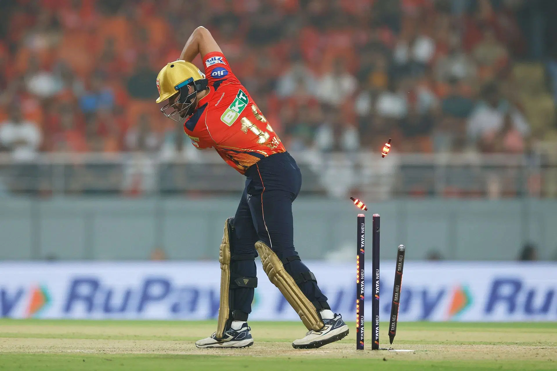 [Watch] IPL 2025: Nehal Wadhera chops on Yash Dayal delivery, leave PBKS reeling