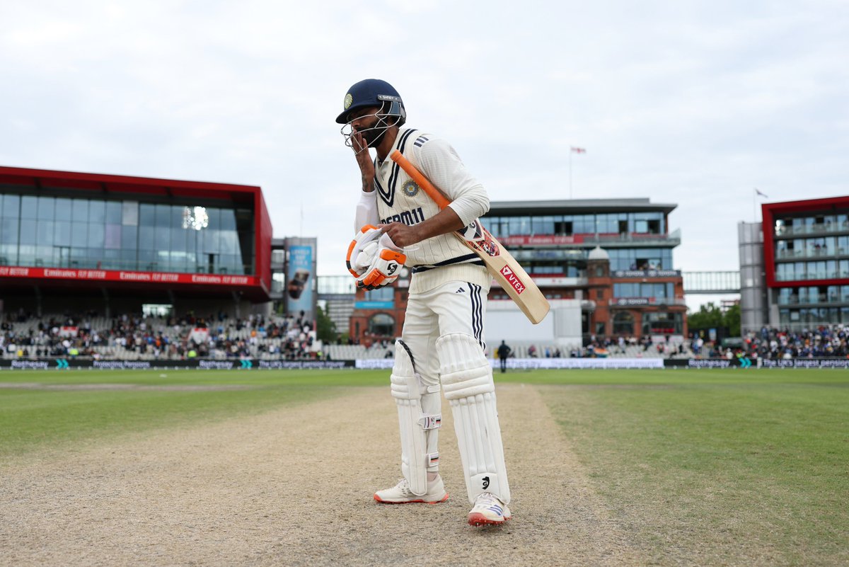 ENG vs IND 2025: Ravindra Jadeja celebrates hard-fought draw by kissing Manchester pitch