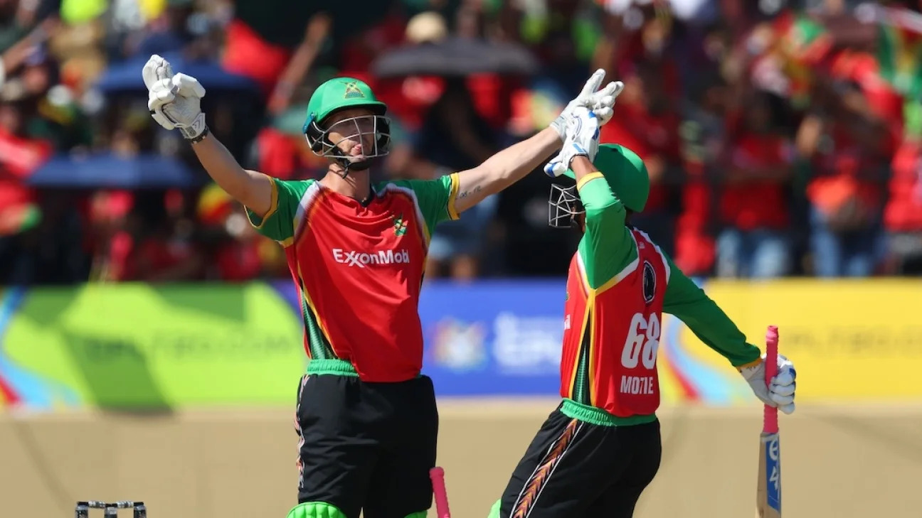 Sampson 76 and Pretorius' last-ball six power Warriors into playoffs