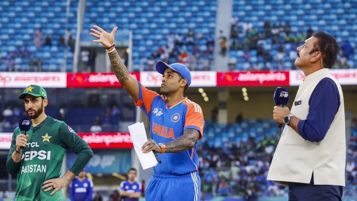 Asia Cup 2025 Final: India and Pakistan avoid handshake at toss for 3rd time in a row