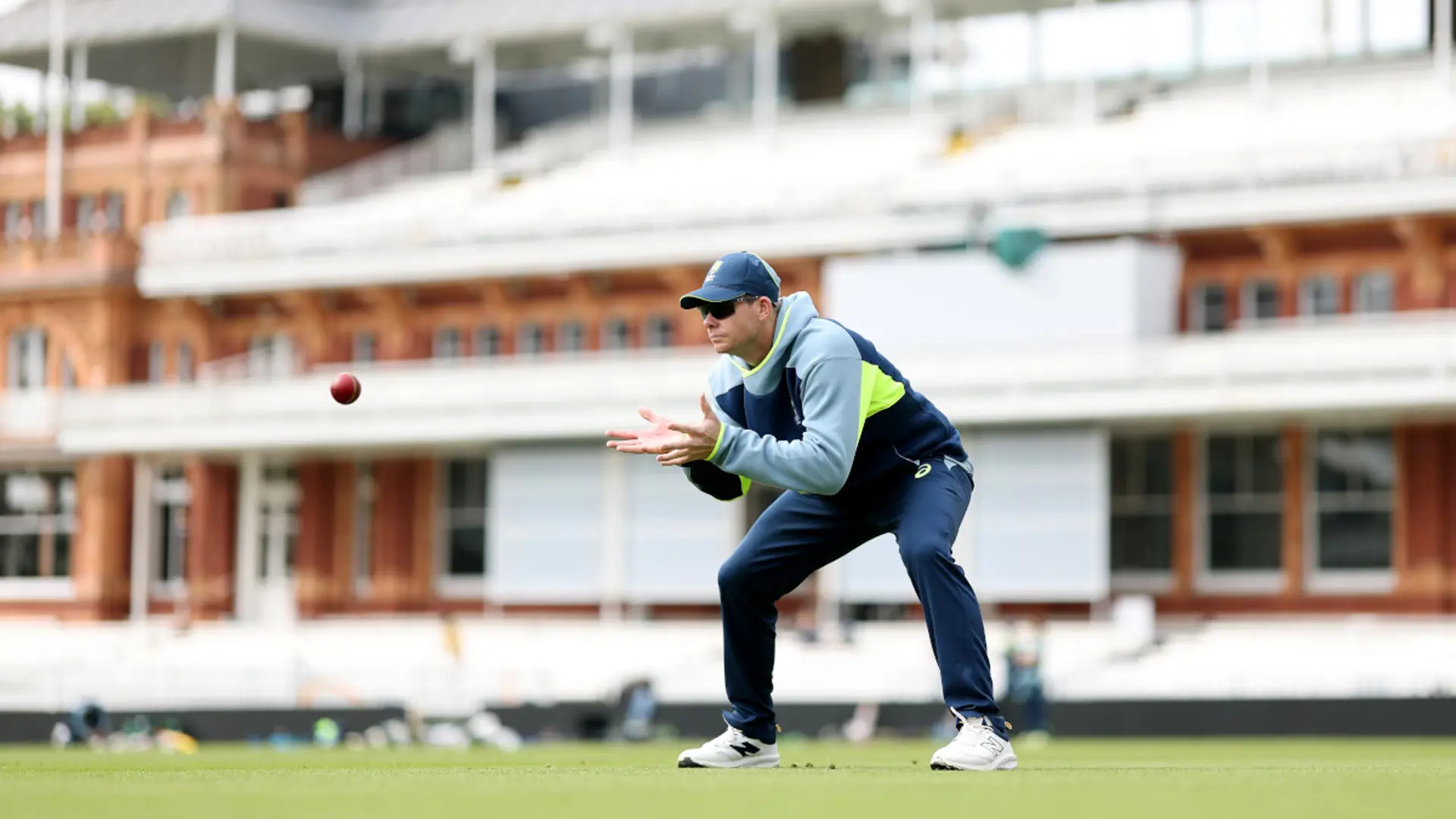 'Takes me two hits' - Australian great Steve Smith all set for Ashes battle