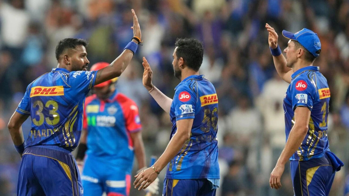 'I would consider releasing two bowlers' - Former CSK star's interesting suggestion to Mumbai Indians