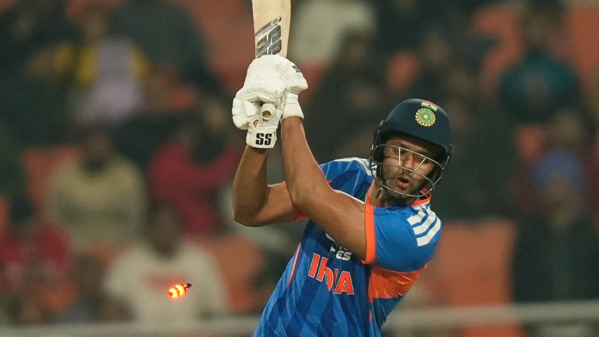 'Heavy artillery should be sent ahead' - Aakash Chopra slams India for batting Shivam Dube at No.8 in Mullanpur clash