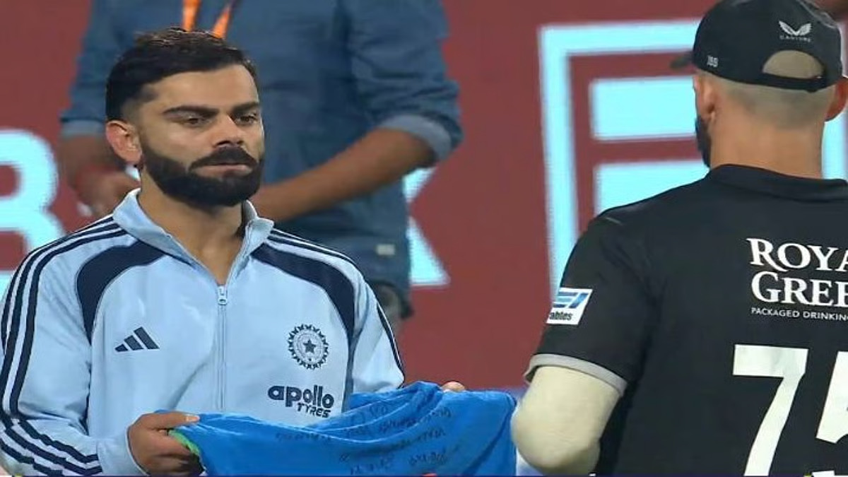 [WATCH] IND vs NZ 2026: Virat Kohli gifts signed jersey to Daryl Mitchell after third ODI