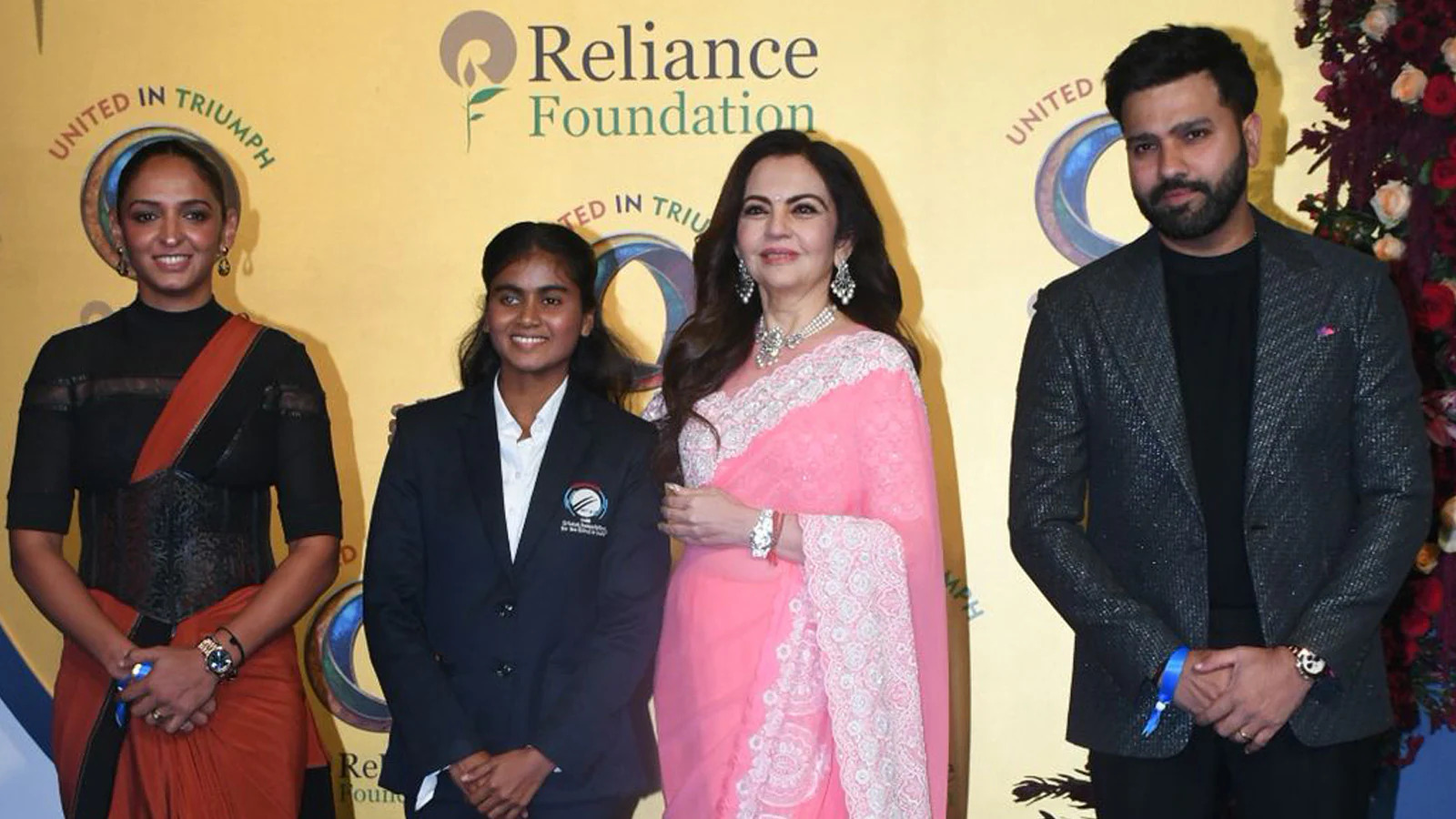 [WATCH] World Cup-winning captains Rohit Sharma, Harmanpreet Kaur, Deepika TC honoured at star-studded event